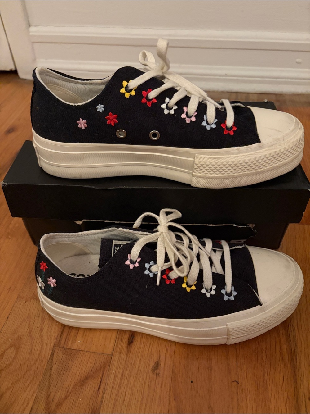 Converse Black Canvas Low-Top Sneakers with Multicolor Floral Embroidery